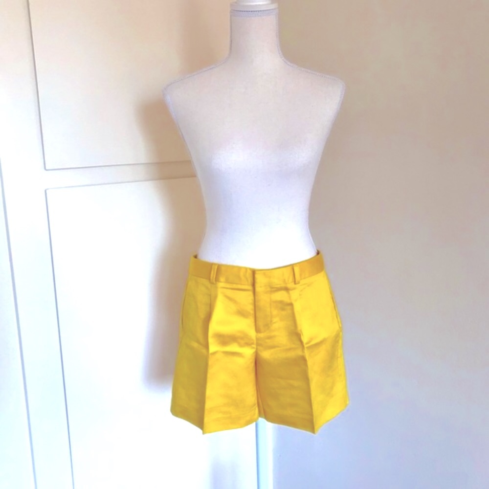 Banana Republic linen shorts